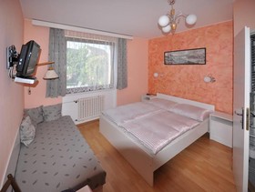 A. V. E. Pension Kliská