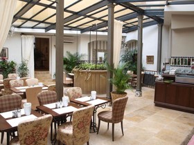 Hotel Antik