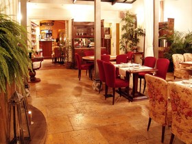 Hotel Antik