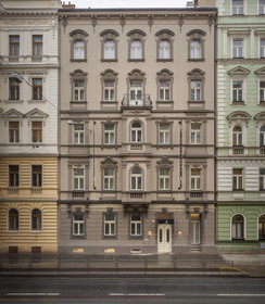 Avenue Legerova 19