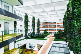 Courtyard Prague Airport