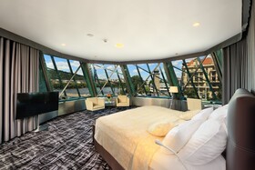 Dancing House Hotel