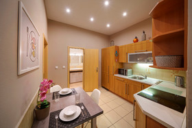 Dlouha Apartments