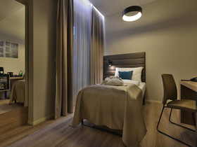 EA Hotel New Town