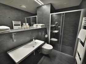 EA Hotel New Town