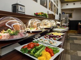 EA Hotel Rokoko