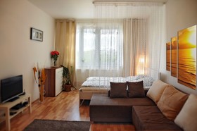 Eliska Tower Apartments Prague