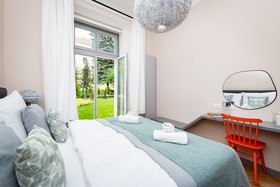 EMPIRENT Garden Suites Residence