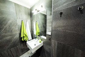 Freedom rooms and apartments
