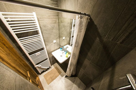 Freedom rooms and apartments