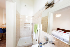 Freedom rooms and apartments