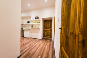 Freedom rooms and apartments