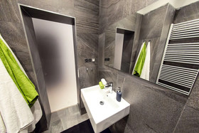 Freedom rooms and apartments