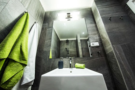 Freedom rooms and apartments