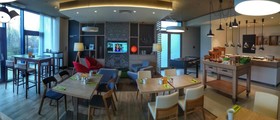 Holiday Inn Prague Airport