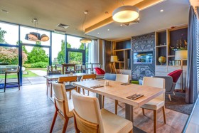 Holiday Inn Prague Airport