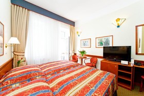 Hotel 16