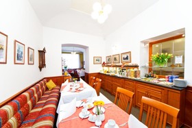 Hotel 16