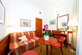Hotel 16