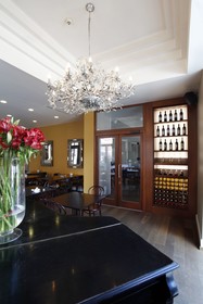 Hotel Carol