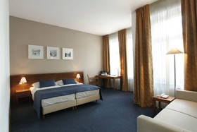 Hotel Carol