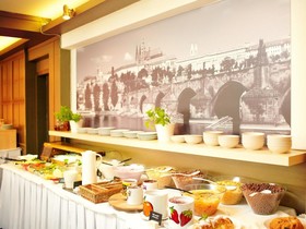 Hotel Charles Central