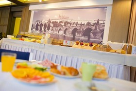 Hotel Charles Central