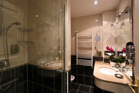 Hotel Bookquet