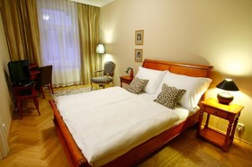 Hunger Wall Residence