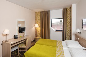 Iris Hotel Eden