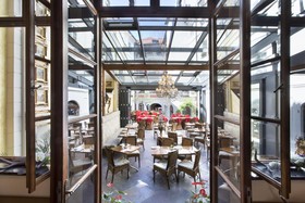 Iron Gate Hotel & Suites