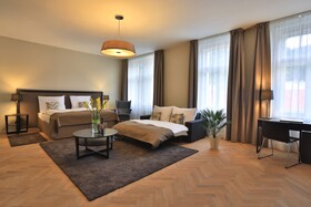 James Hotel & Apartments