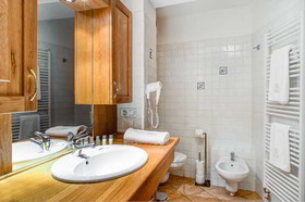 Kozna Suites