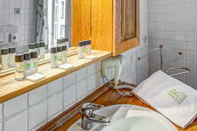Kozna Suites