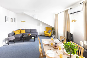 Little Tom Apartments