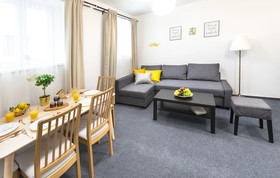 Little Tom Apartments