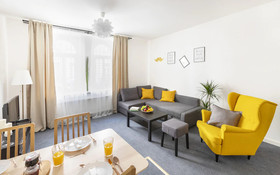Little Tom Apartments