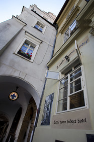 Little Town Budget Hotel - Hostel