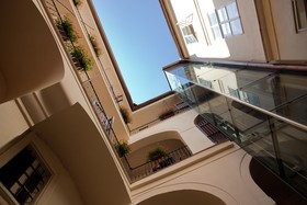 Little Town Budget Hotel - Hostel