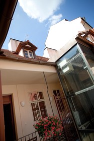 Little Town Budget Hotel - Hostel