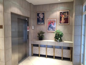 Mars Hotel