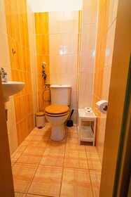 Modern Cozy Apartment by Ruterra