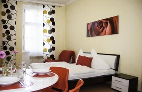 Modern Cozy Apartment by Ruterra