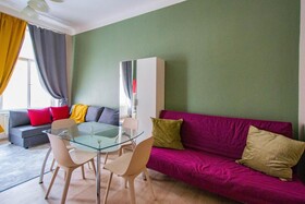 Modern Cozy Apartment by Ruterra