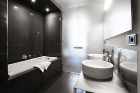 Old Town Square Residence by Emblem