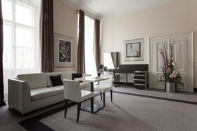 Old Town Square Residence by Emblem