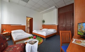 EA Hotel Populus