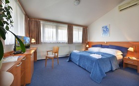 EA Hotel Populus