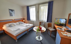 EA Hotel Populus