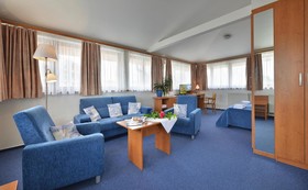 EA Hotel Populus